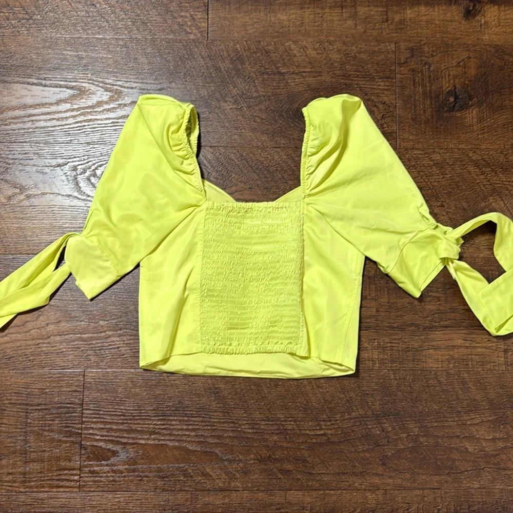 EXPRESS GREEN CROP TOP SIZE S - Picture 2 of 2
